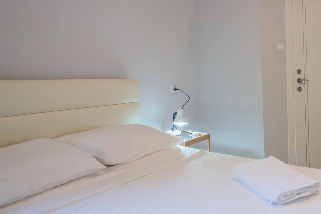 Royal Aparatment On The Sea , Blvd Nitza 34 Нетания Экстерьер фото