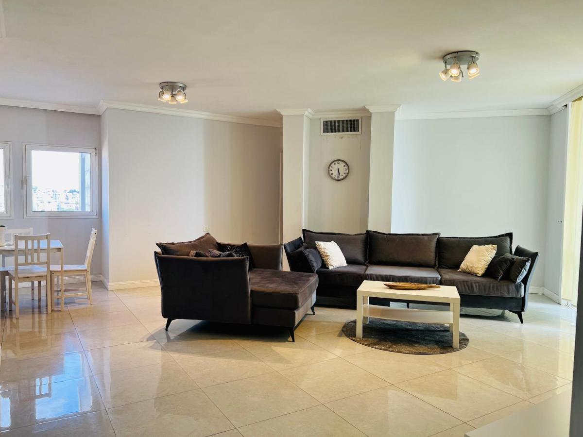 Royal Aparatment On The Sea , Blvd Nitza 34 Нетания Экстерьер фото